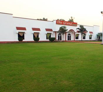 Gajraula Haveli Resort Bagian luar foto