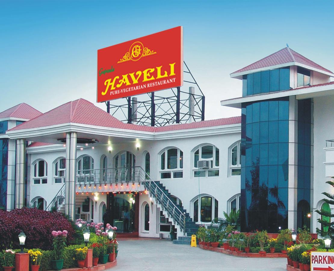 Gajraula Haveli Resort Bagian luar foto