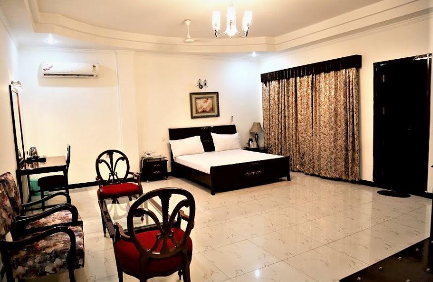 Gajraula Haveli Resort Bagian luar foto
